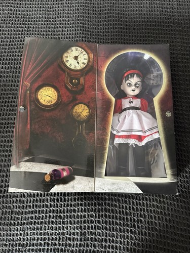 Living dead dolls - dead, in