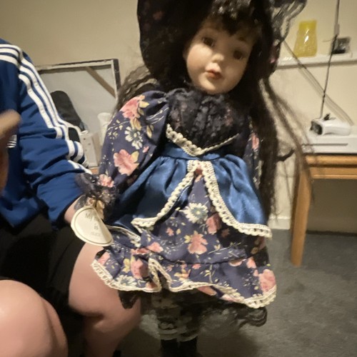 Alice porcelain doll vessel - alice,