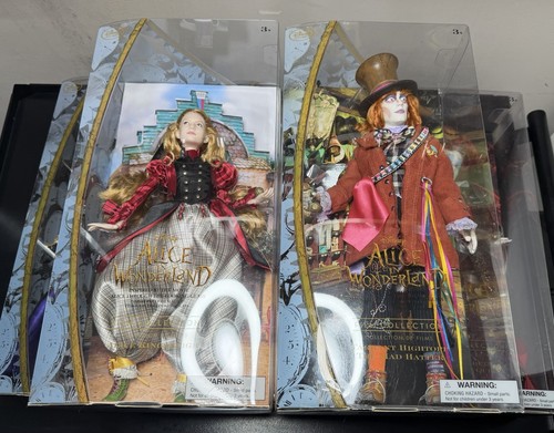 Disney store alice through - disney,