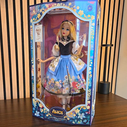 Disney alice wonderland - alice,