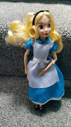 Disney store alice - disney,