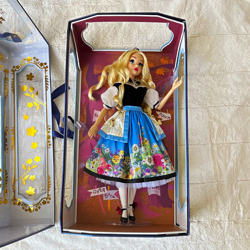 Disney store alice - alice, in